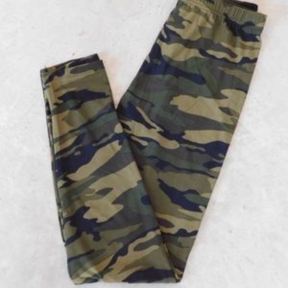 Pants - last pair 🎉 Soft Brushed Leggings in Camo